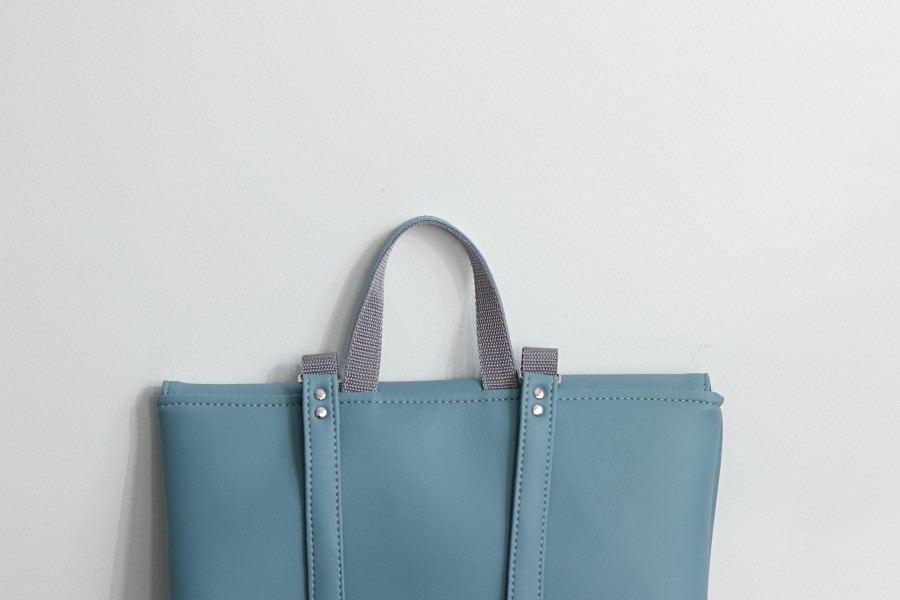 DANGAUS MĖLIO kuprinė