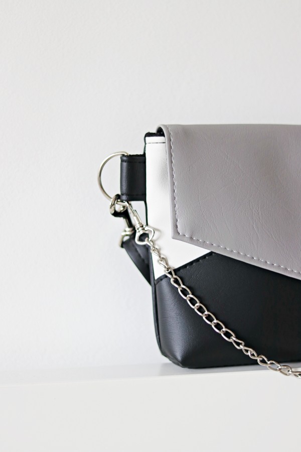 PILKAS ir JUODAS ridikiulis su grandinėle