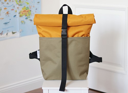 GELTONA ir HAKI susukama kuprinė