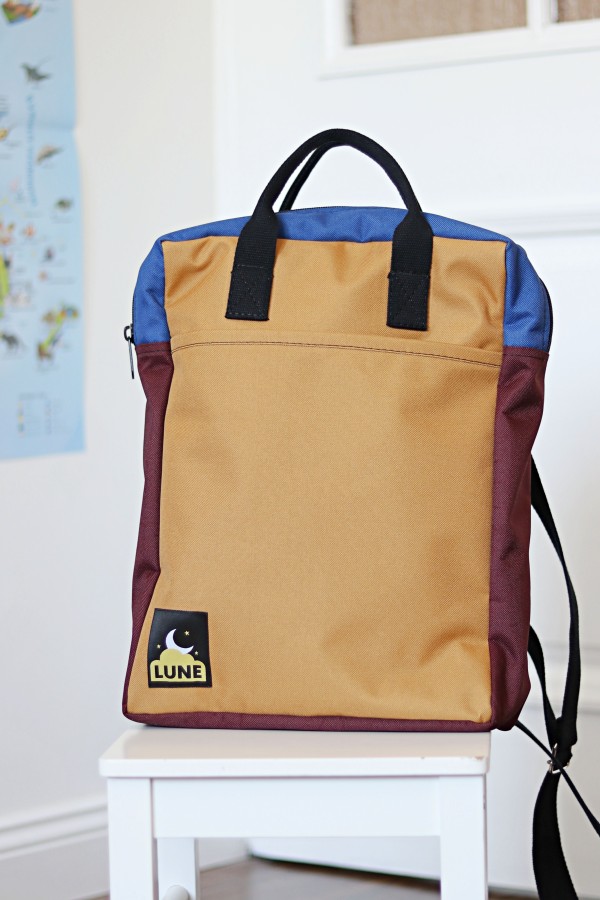 Lune miesto kuprinė - Spalvota