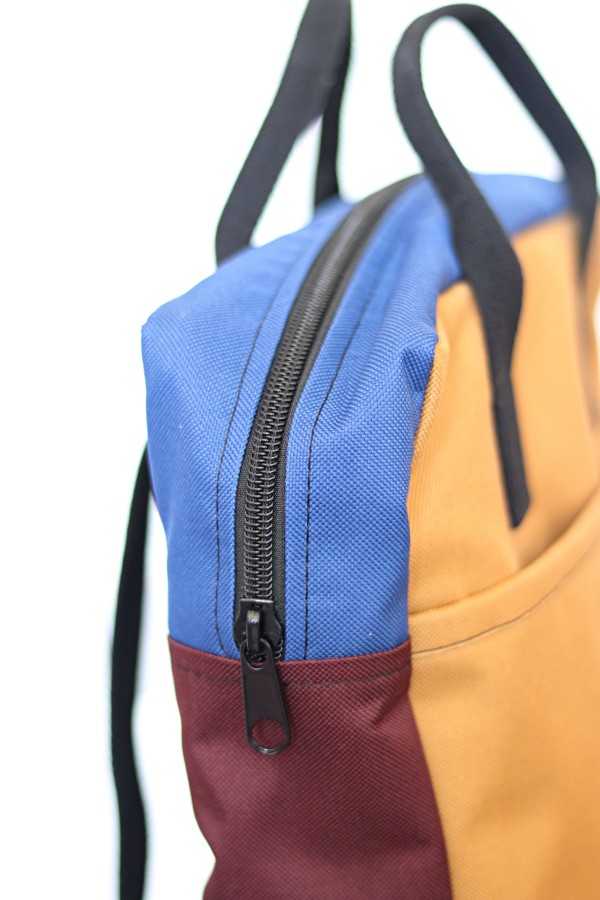 Lune miesto kuprinė - Spalvota