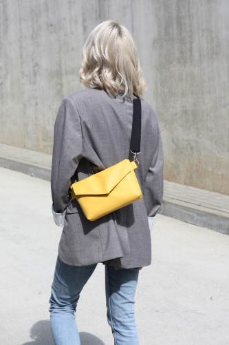 GELTONAS ridikiulis - diržinė